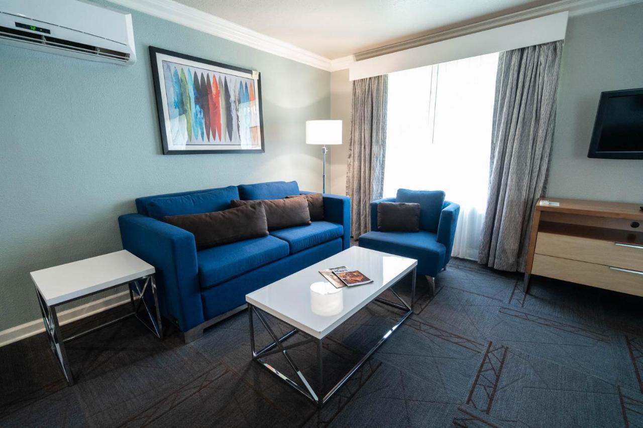Alexis Park All Suite Resort Лас Вегас Екстериор снимка